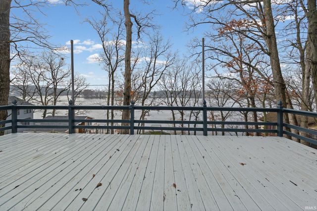 11914 W Breezy Point Drive, Monticello, IN 47960