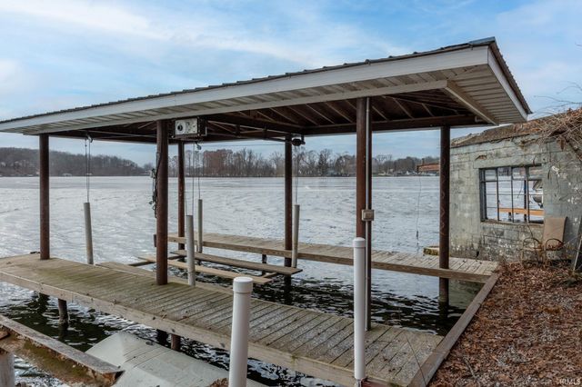 11914 W Breezy Point Drive, Monticello, IN 47960