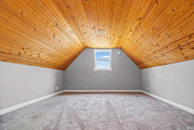 11914 W Breezy Point Drive, Monticello, IN 47960