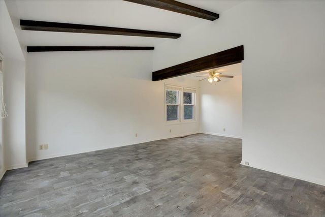 18864 Jayhawk Dr, Penn Valley, CA 95946