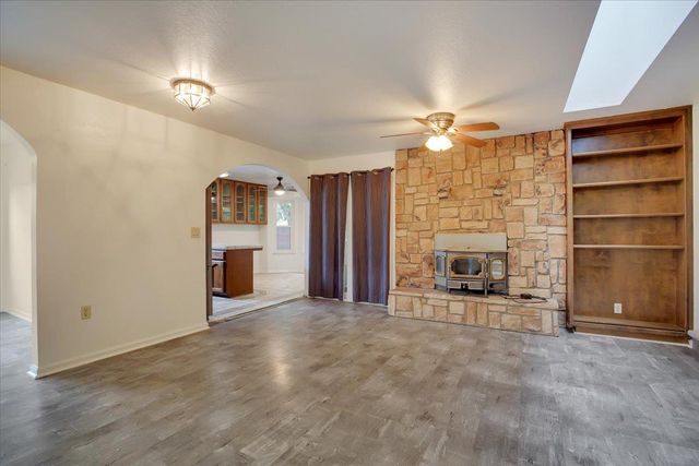 18864 Jayhawk Dr, Penn Valley, CA 95946