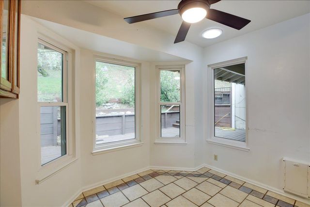 18864 Jayhawk Dr, Penn Valley, CA 95946