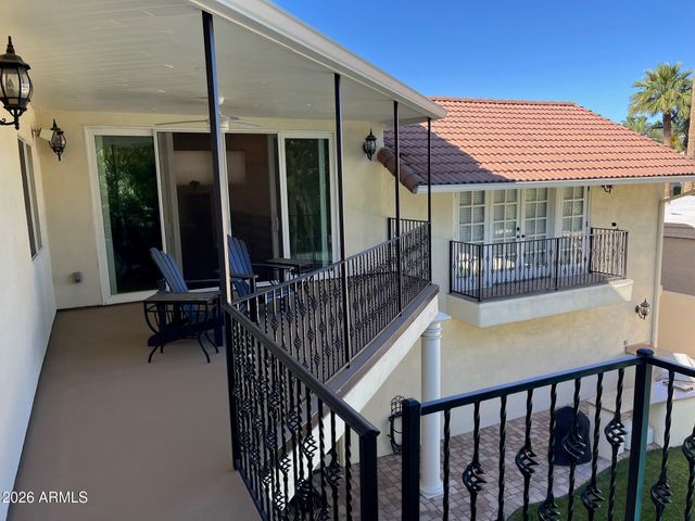 229 W VISTA Avenue, Phoenix, AZ 85021
