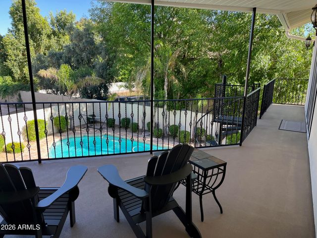 229 W VISTA Avenue, Phoenix, AZ 85021