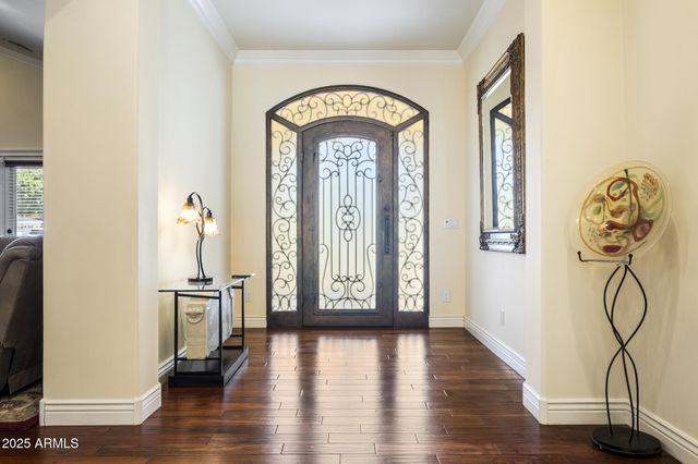 229 W VISTA Avenue, Phoenix, AZ 85021