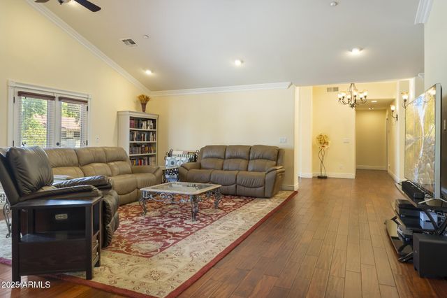 229 W VISTA Avenue, Phoenix, AZ 85021