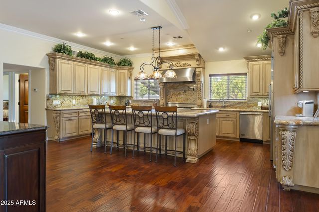 229 W VISTA Avenue, Phoenix, AZ 85021