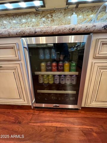 229 W VISTA Avenue, Phoenix, AZ 85021