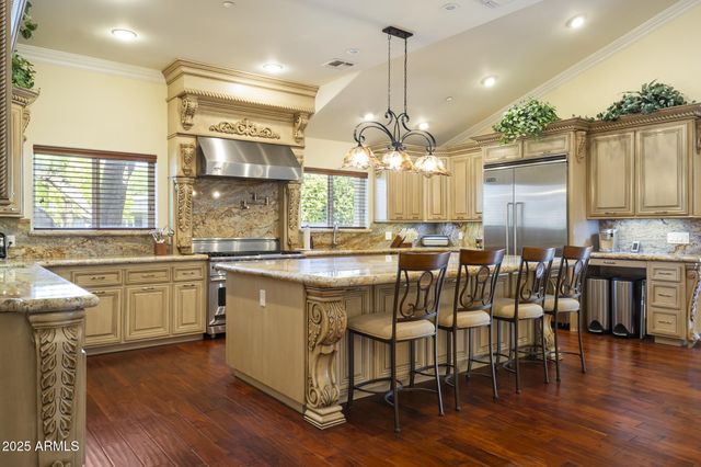 229 W VISTA Avenue, Phoenix, AZ 85021