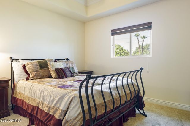 229 W VISTA Avenue, Phoenix, AZ 85021