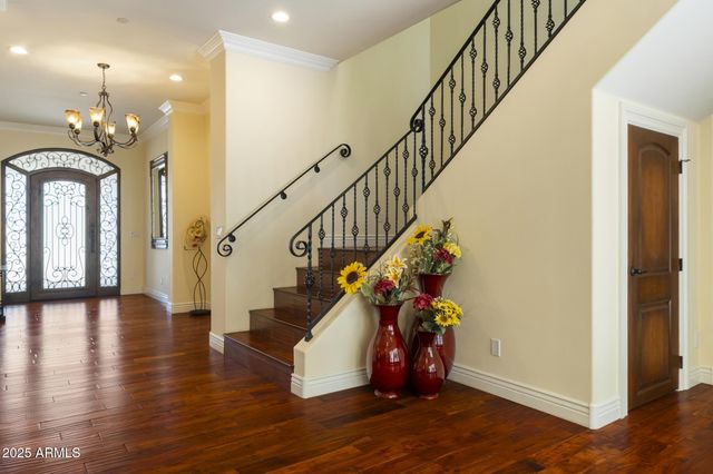 229 W VISTA Avenue, Phoenix, AZ 85021