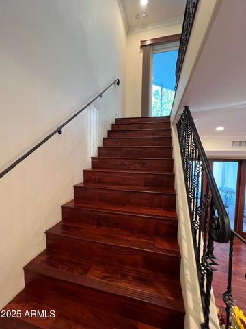 229 W VISTA Avenue, Phoenix, AZ 85021