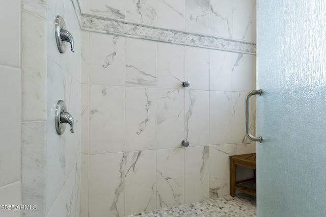 229 W VISTA Avenue, Phoenix, AZ 85021