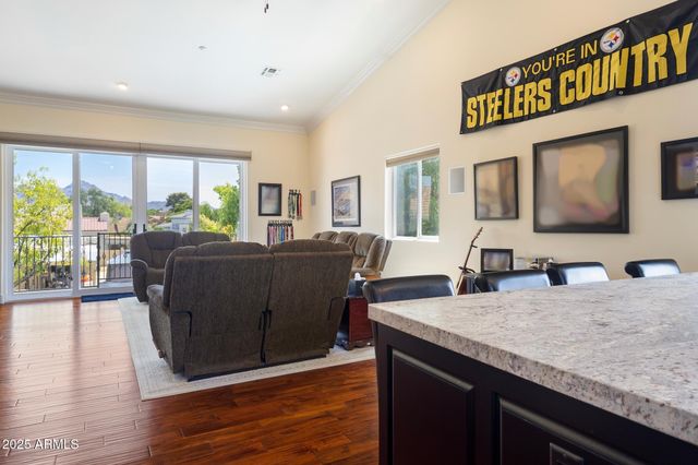 229 W VISTA Avenue, Phoenix, AZ 85021