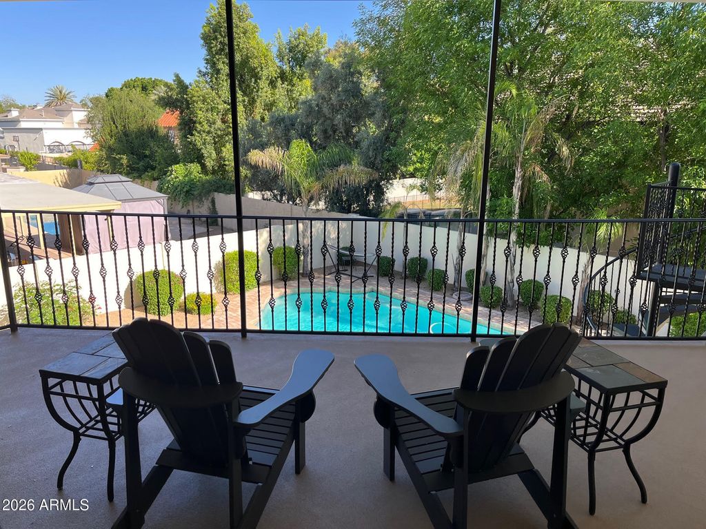 Image 100 of property listing at 229 W VISTA Avenue, Phoenix, AZ 85021