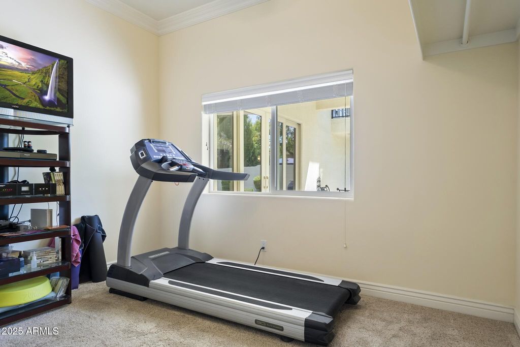 Image 39 of property listing at 229 W VISTA Avenue, Phoenix, AZ 85021