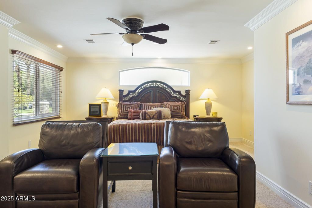 Image 44 of property listing at 229 W VISTA Avenue, Phoenix, AZ 85021
