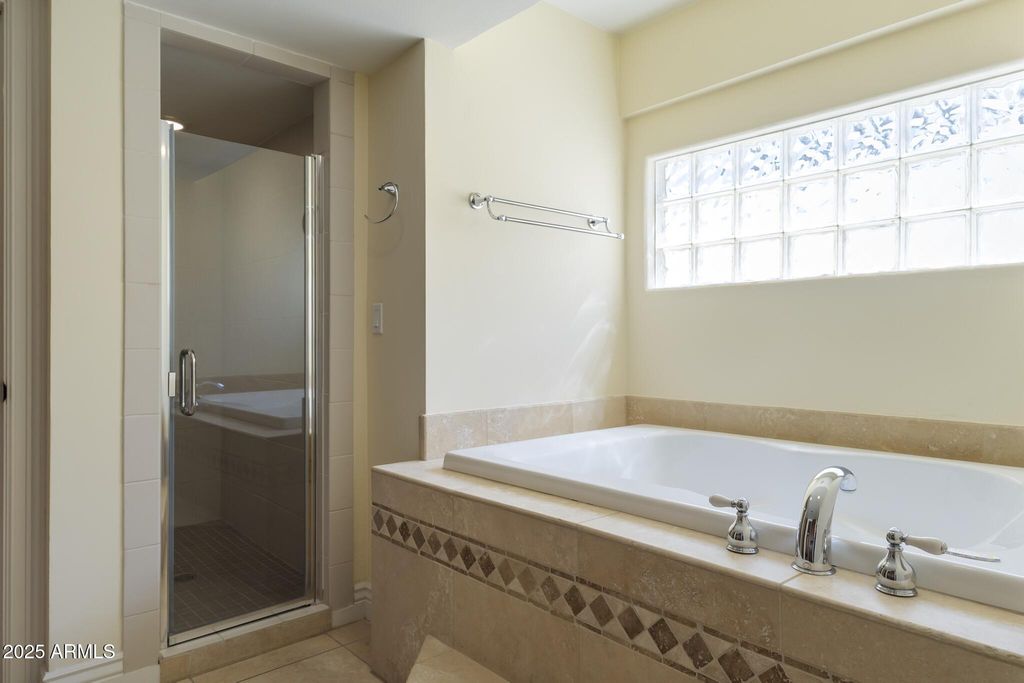 Image 48 of property listing at 229 W VISTA Avenue, Phoenix, AZ 85021