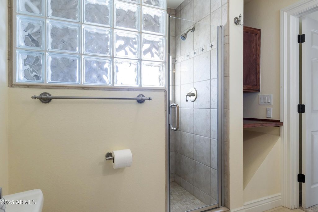 Image 58 of property listing at 229 W VISTA Avenue, Phoenix, AZ 85021