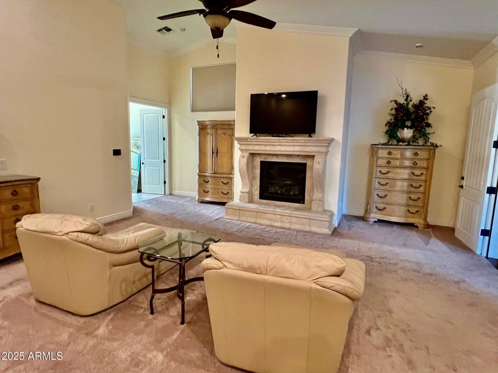 Image 70 of property listing at 229 W VISTA Avenue, Phoenix, AZ 85021