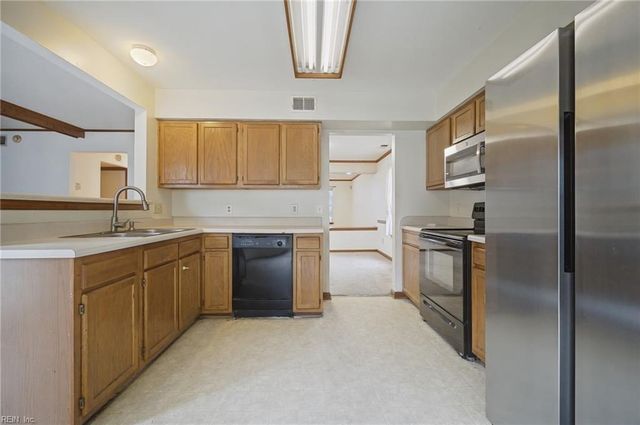 1808 Clifton Bridge DR, Virginia Beach, VA 23456