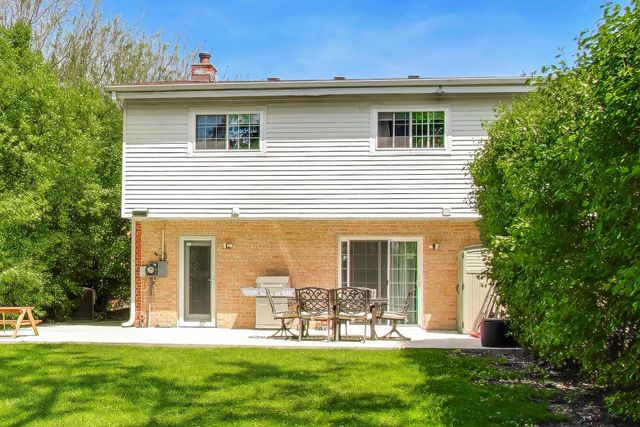 9448 N Oak Avenue, Des Plaines, IL 60016