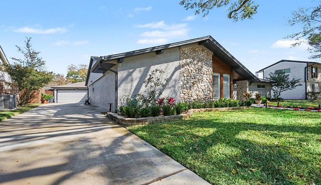 10718 Longmont Drive, Houston, TX 77042