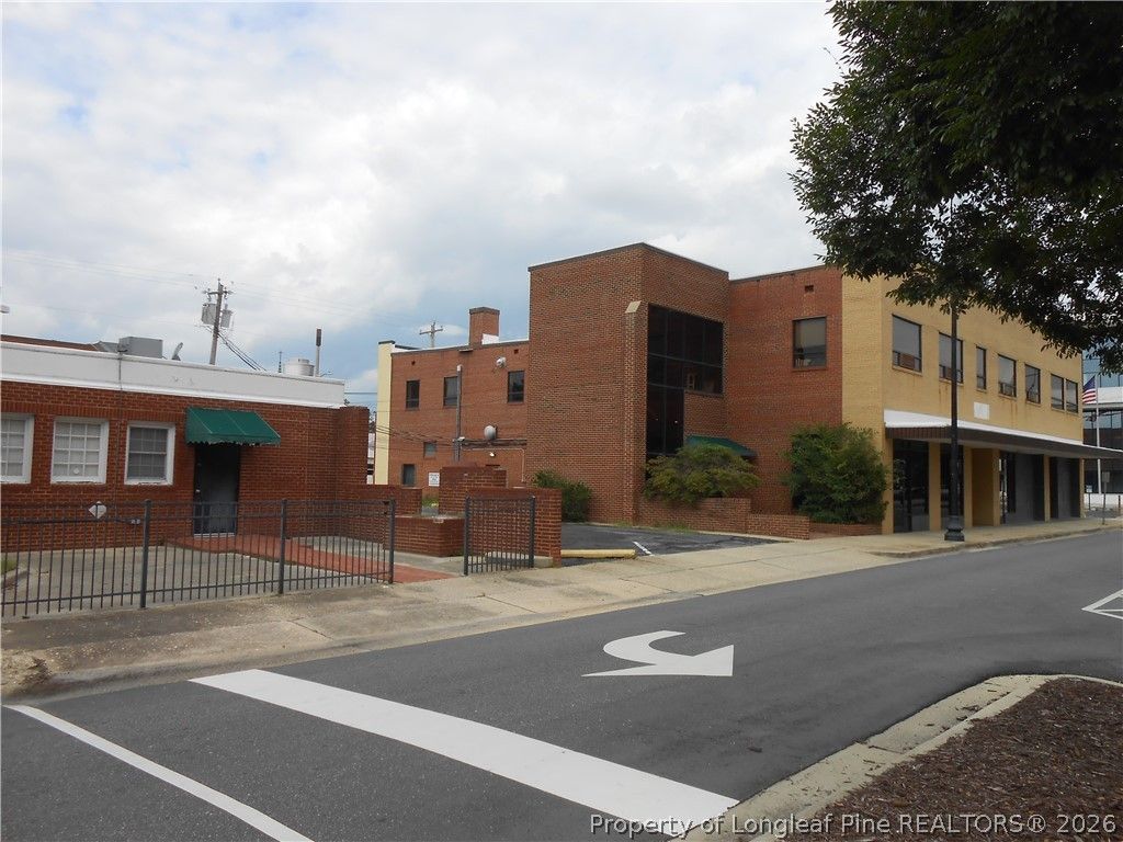 101-107, 109, 111 North Court Square, Lumberton, NC 28358 — photo 4