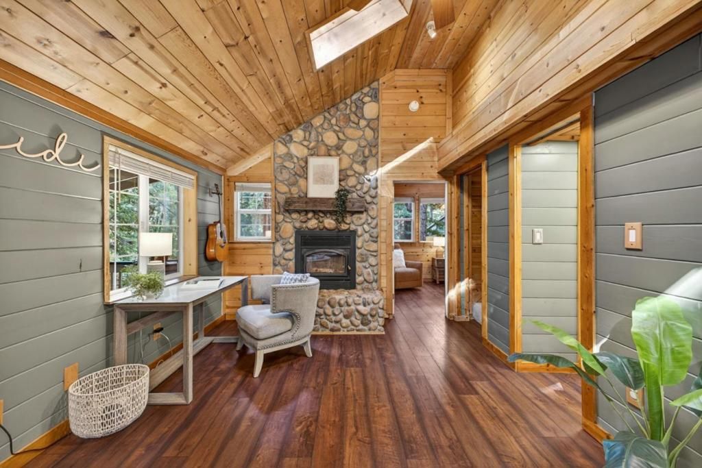 Image 15 of property listing at 515 Burnside, Boulder Creek, CA 95006