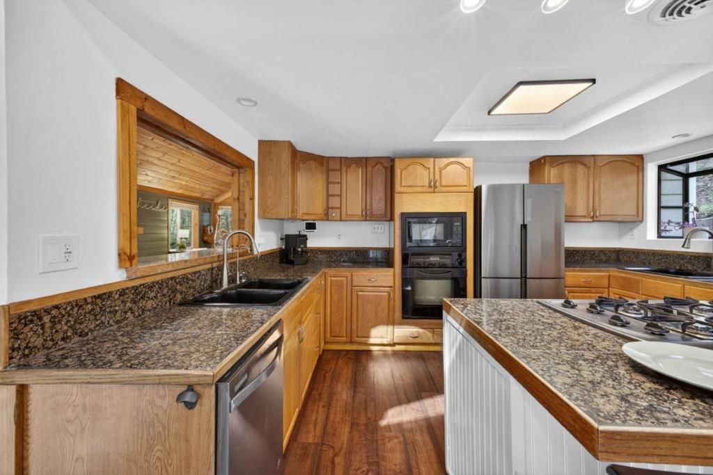 Image 19 of property listing at 515 Burnside, Boulder Creek, CA 95006