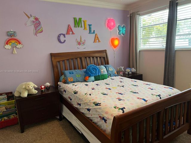 9894 Fairway Cove Ln, Plantation, FL 33324