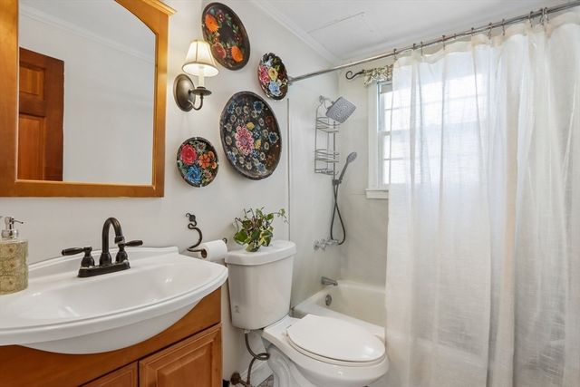 62 Charme Rd, Billerica, MA 01821