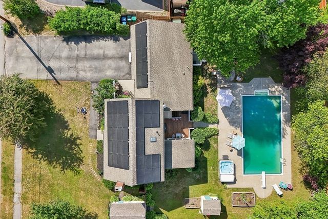 62 Charme Rd, Billerica, MA 01821