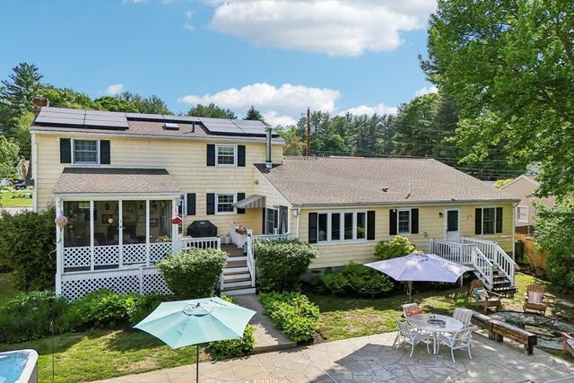 62 Charme Rd, Billerica, MA 01821
