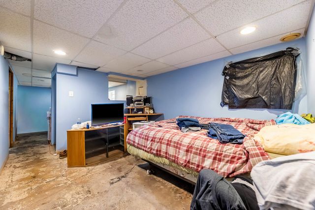 5733 S Whipple Street, Chicago, IL 60629
