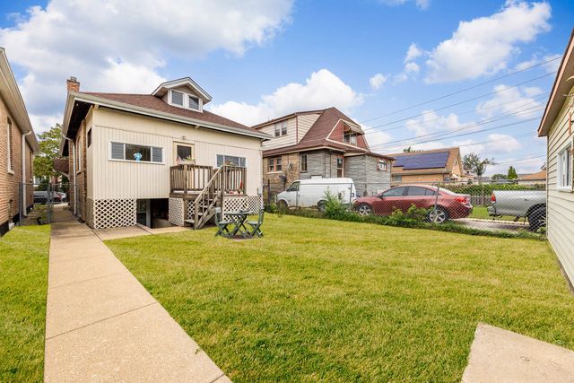 5733 S Whipple Street, Chicago, IL 60629