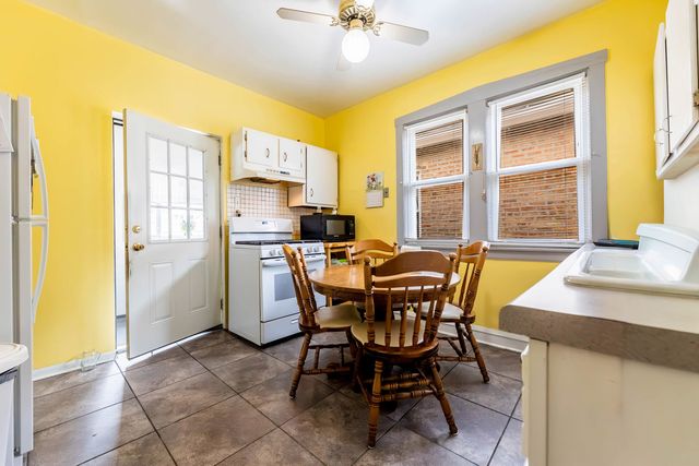 5733 S Whipple Street, Chicago, IL 60629