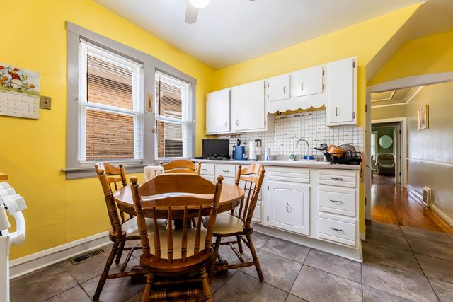 5733 S Whipple Street, Chicago, IL 60629