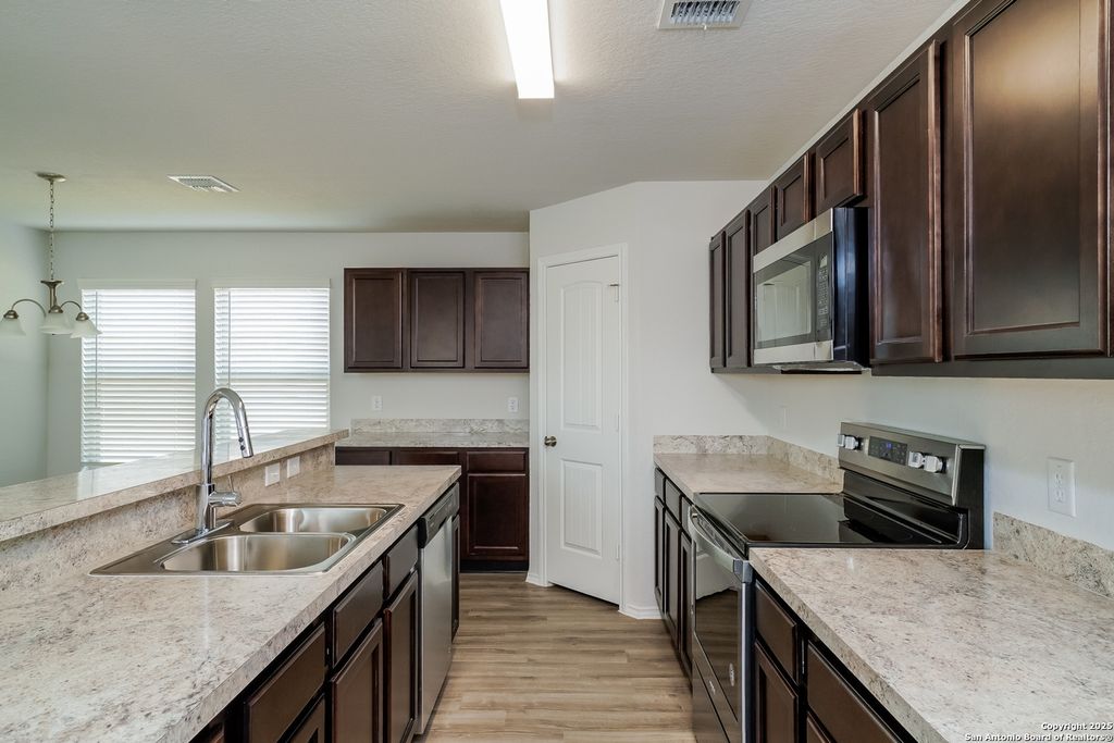10315 Green Branch, San Antonio, TX 78223