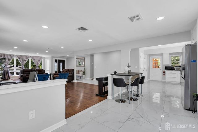 5 Phillip Drive, Edison, NJ 08820