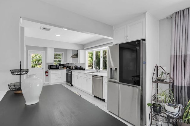 5 Phillip Drive, Edison, NJ 08820