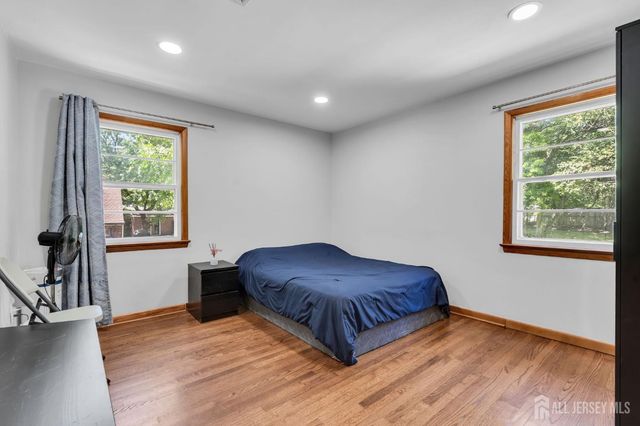 5 Phillip Drive, Edison, NJ 08820