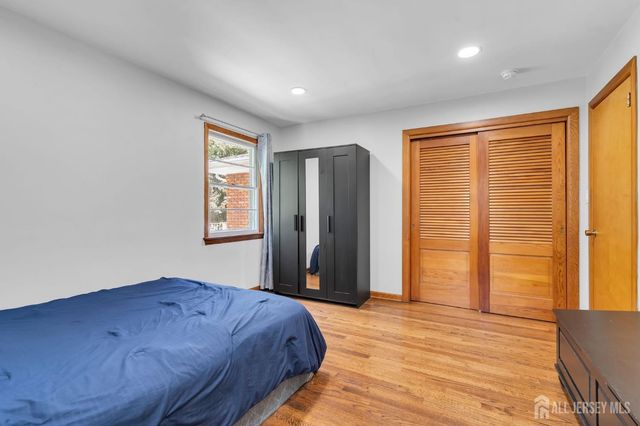 5 Phillip Drive, Edison, NJ 08820