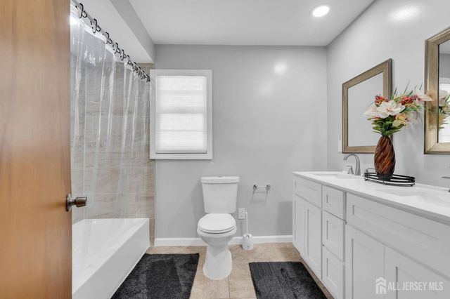 5 Phillip Drive, Edison, NJ 08820