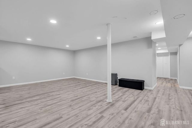 5 Phillip Drive, Edison, NJ 08820