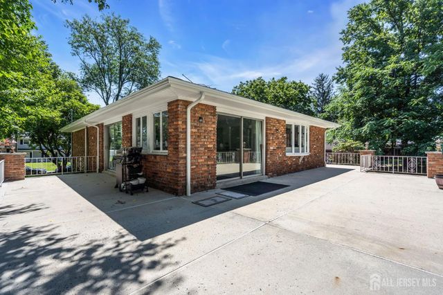 5 Phillip Drive, Edison, NJ 08820
