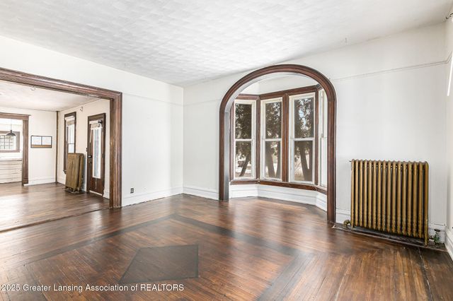 100 N Oakland Street, St. Johns, MI 48879