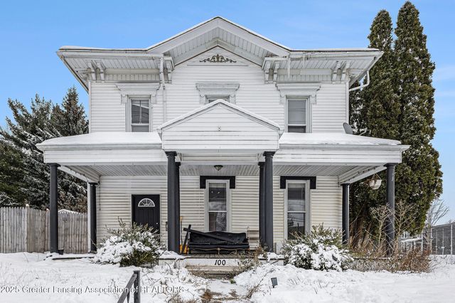 100 N Oakland Street, St. Johns, MI 48879