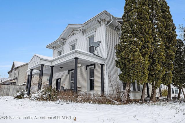 100 N Oakland Street, St. Johns, MI 48879