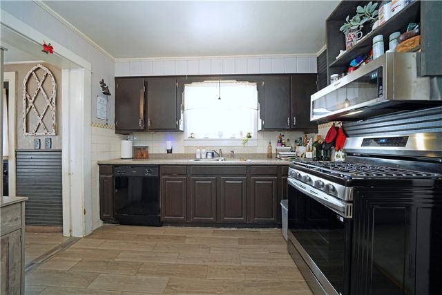 450 Schuyler Avenue, Southport, NY 14904